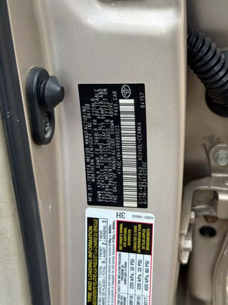 Toyota Camry   - 2009