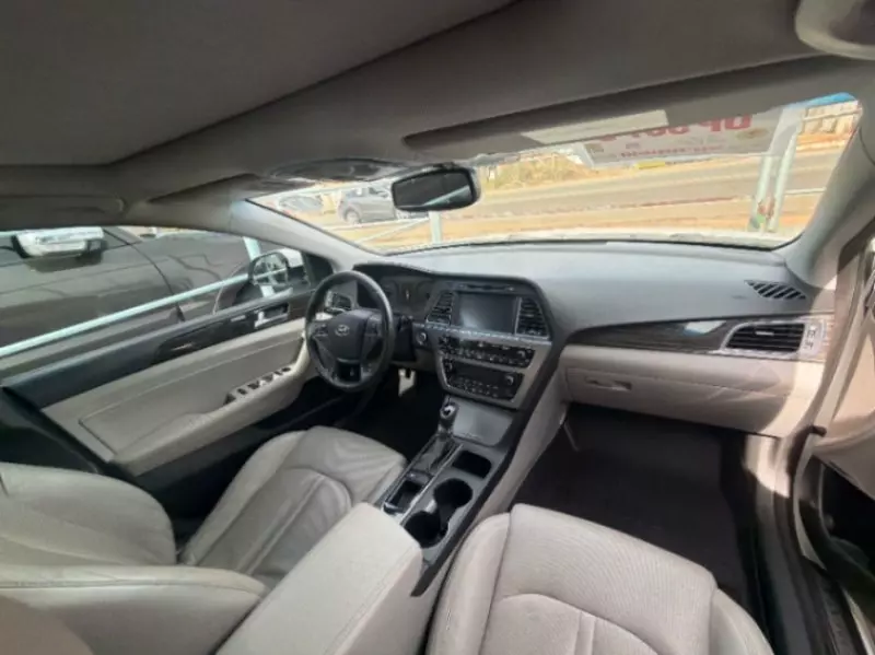 Hyundai Sonata   - 2017