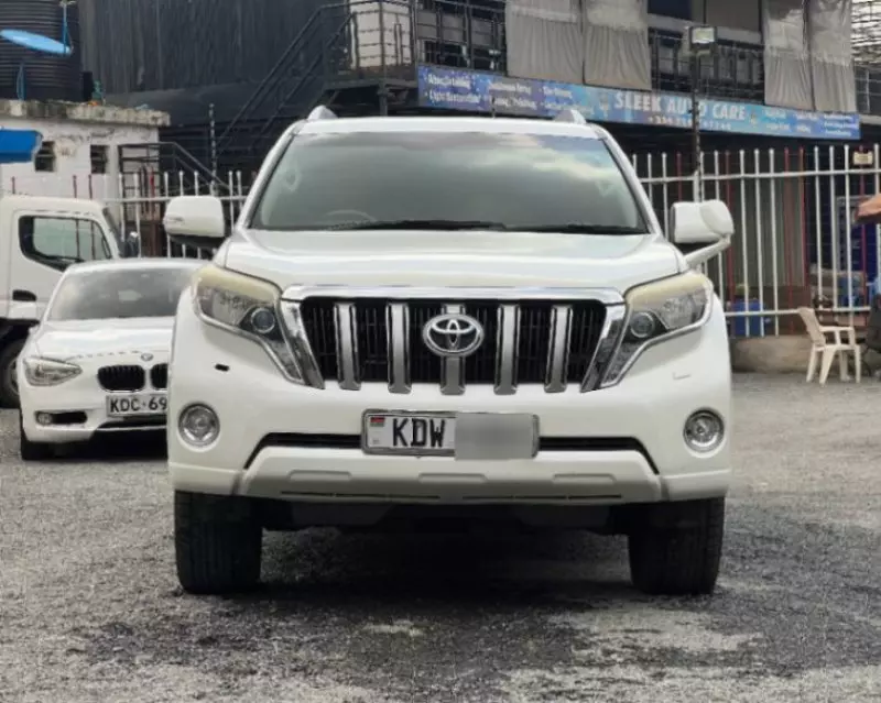 Toyota Landcruiser Prado   - 2016
