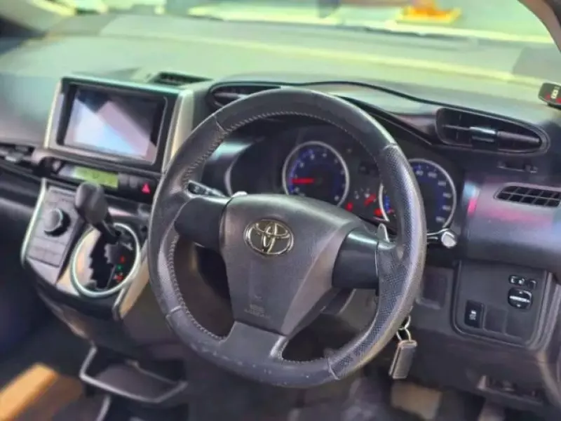 Toyota Wish   - 2014