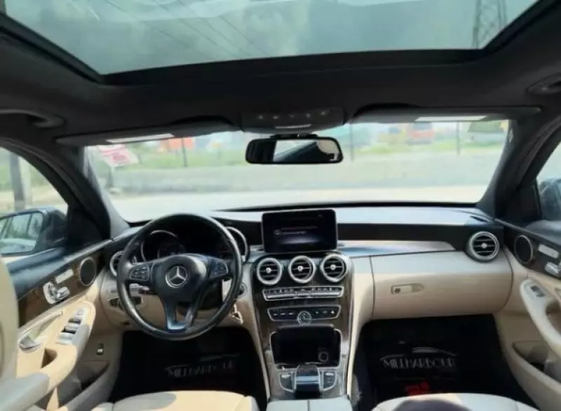 Mercedes-Benz C 300   - 2015