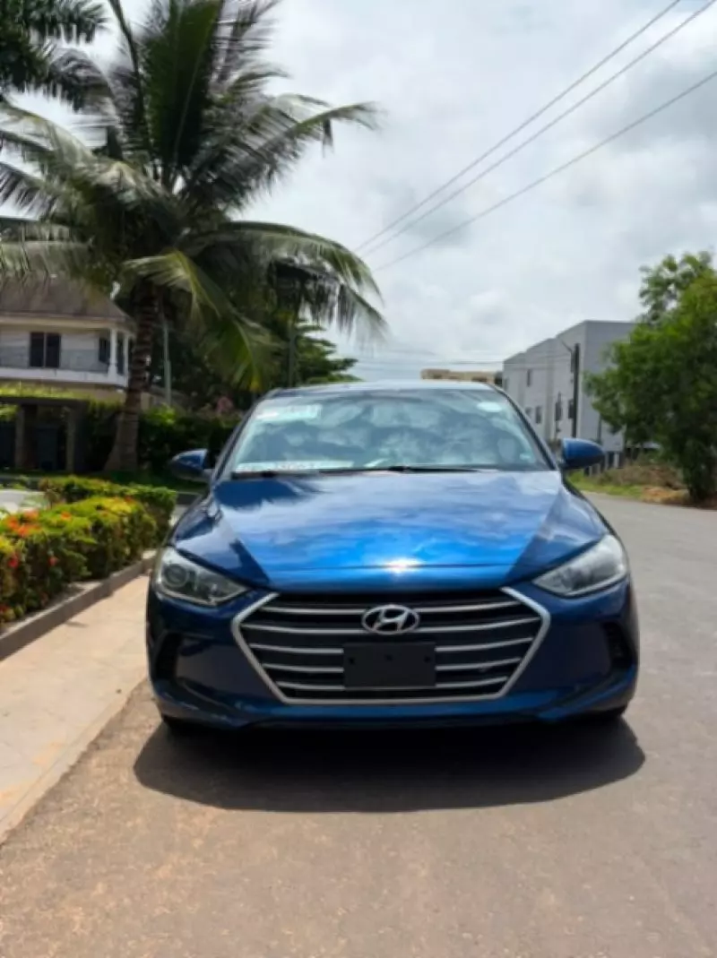 Hyundai Elantra   - 2018