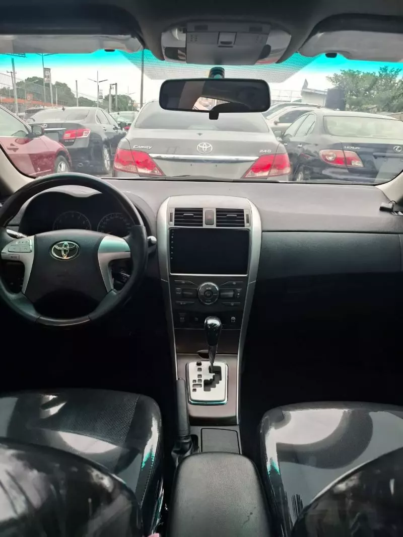 Toyota Corolla   - 2013