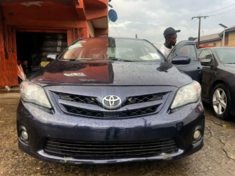 Toyota Corolla   - 2013
