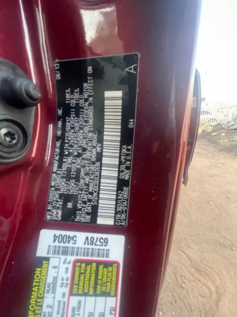 Toyota Sienna   - 2013