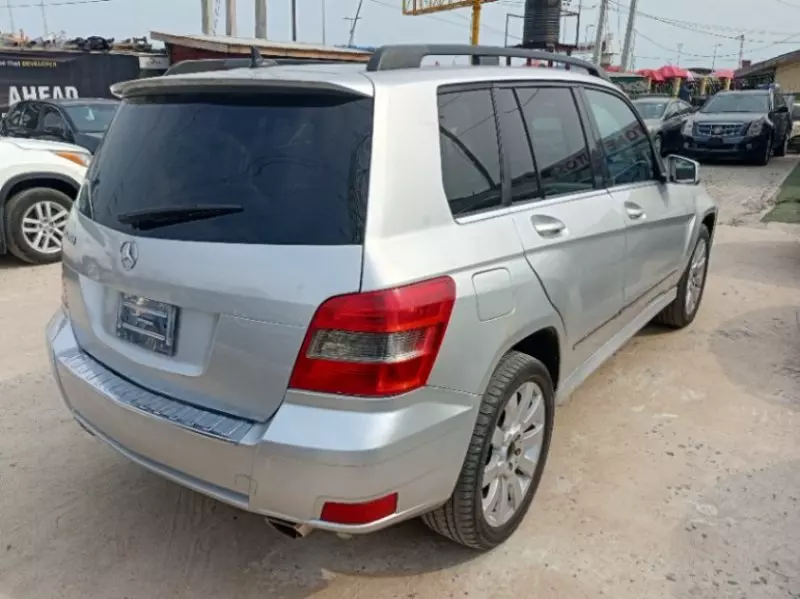 Mercedes-Benz GLK 350   - 2012