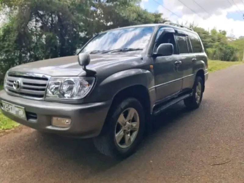 Toyota Land Cruiser   - 2001