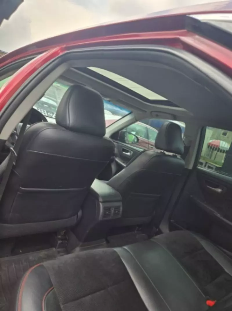 TOYOTA Camry - 2015