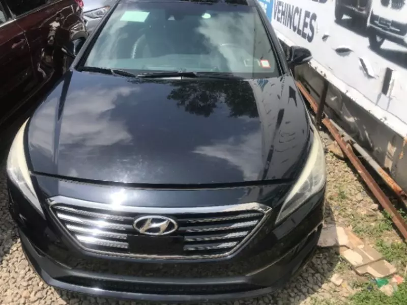 Hyundai Sonata   - 2015