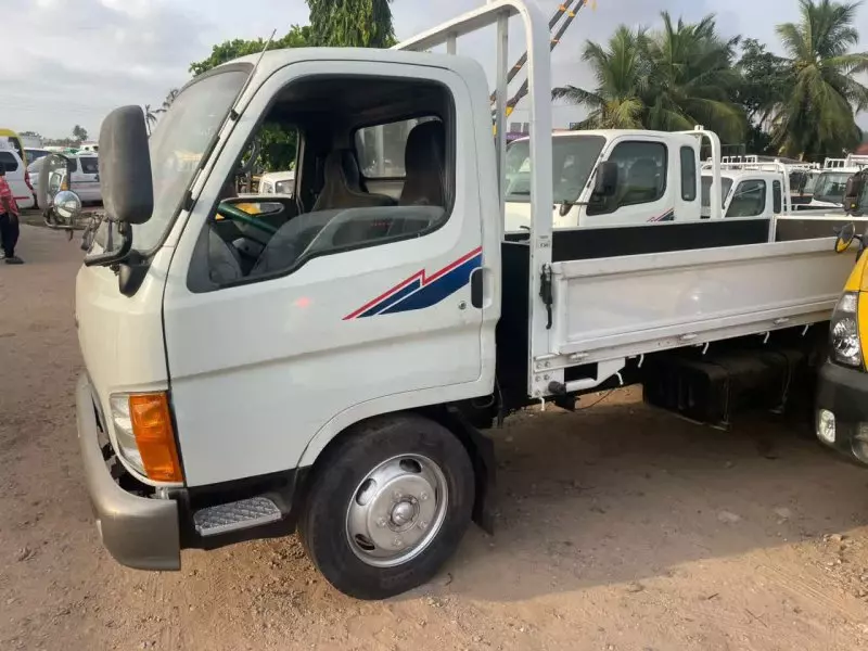 Hyundai Mighty   - 2012