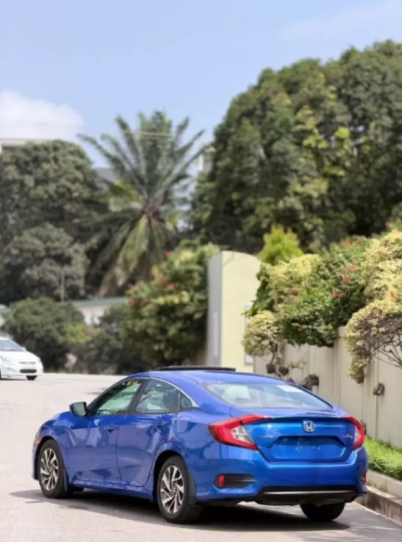 Honda Civic   - 2018