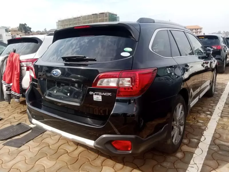 Subaru Outback   - 2014