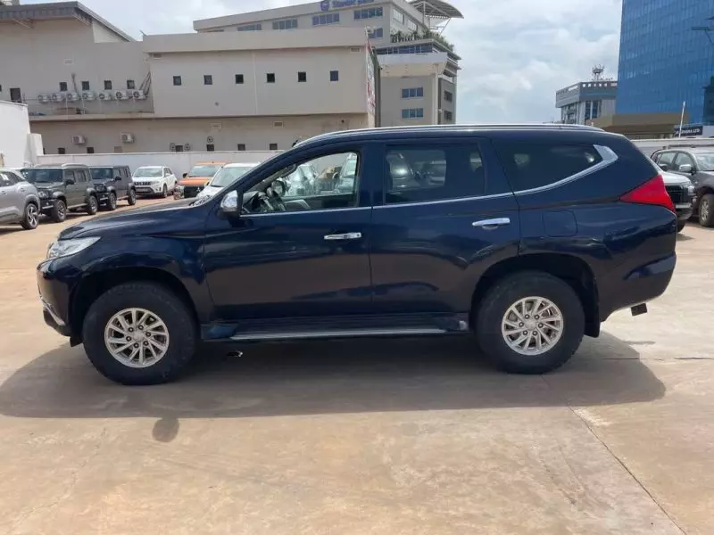 Mitsubishi Pajero Sport   - 2018