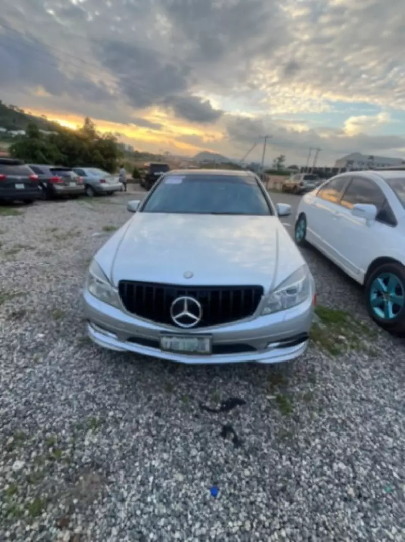 Mercedes-Benz C-Class   - 2011