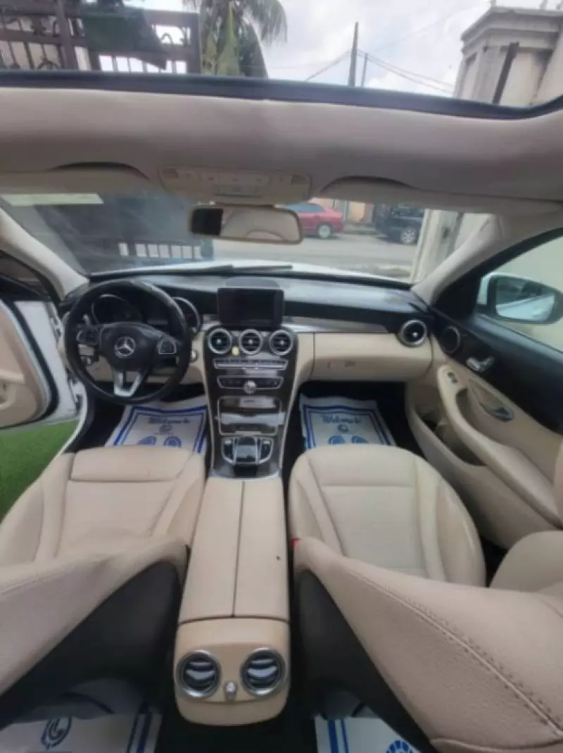 Mercedes-Benz C 300   - 2015