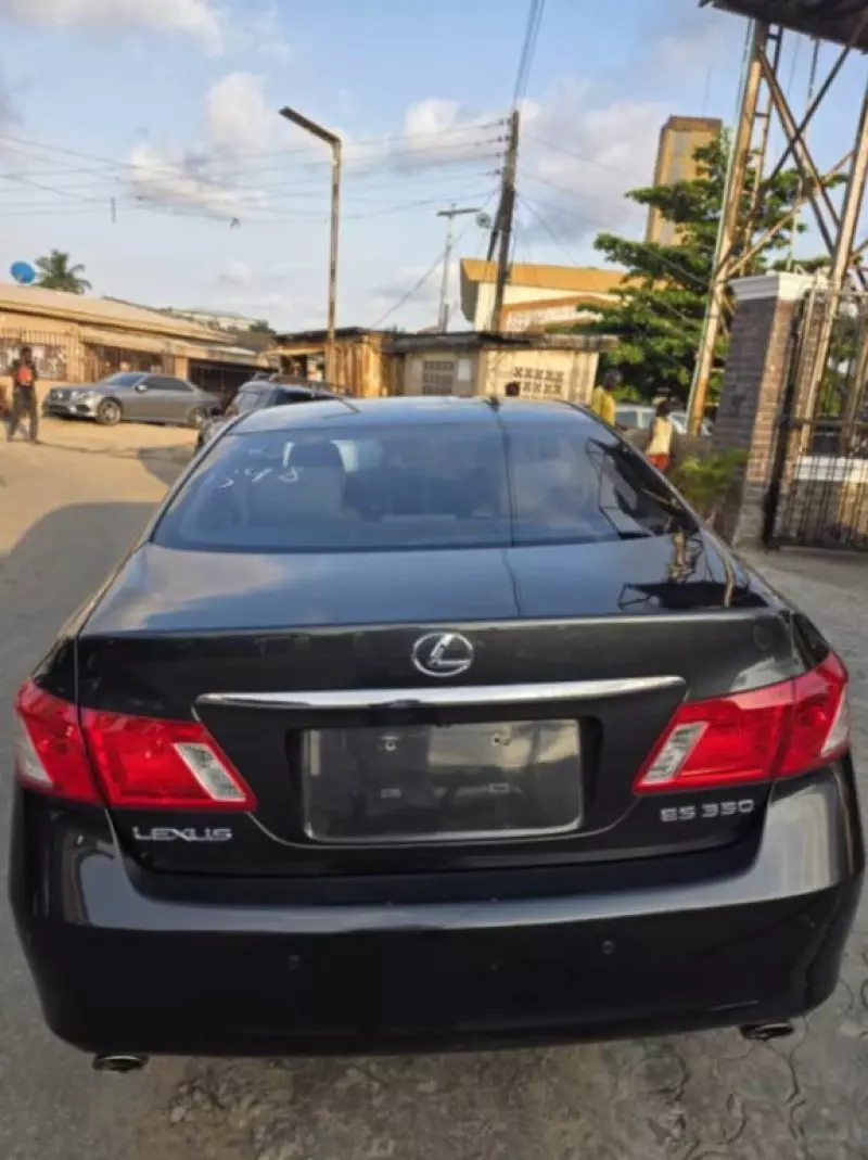Lexus ES   - 2009