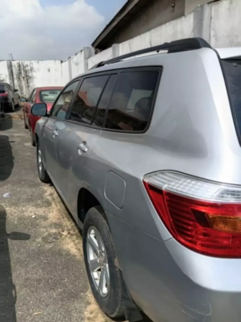 Toyota Highlander   - 2008
