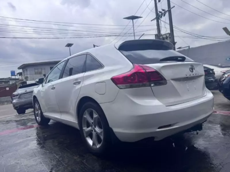 TOYOTA Venza   - 2013
