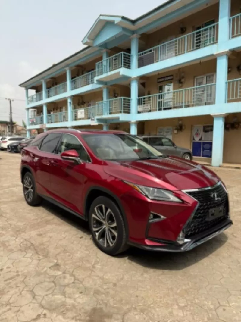 Lexus RX   - 2017