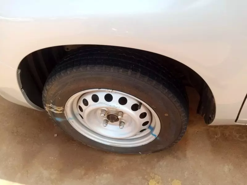 Toyota Succeed    - 2015