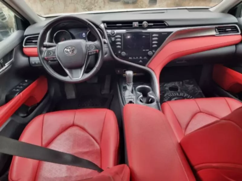 Toyota Camry   - 2019