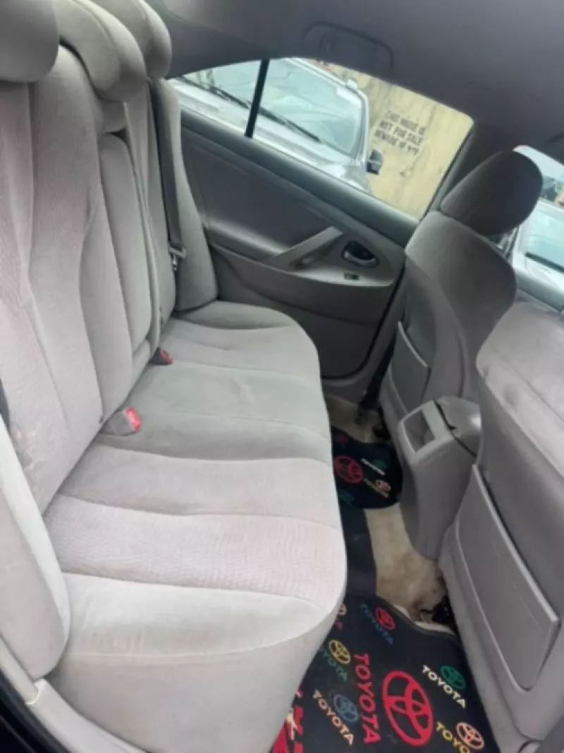 TOYOTA Camry   - 2010