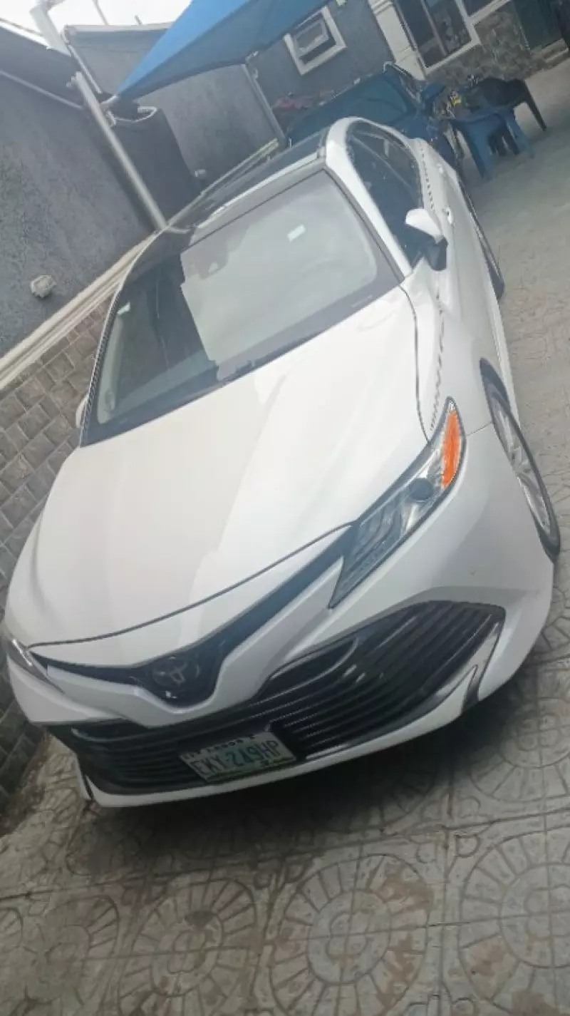 TOYOTA Camry   - 2018