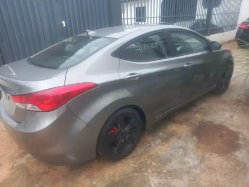 Hyundai Elantra   - 2014