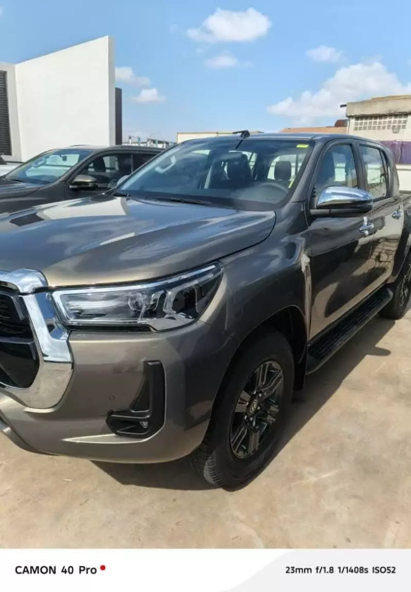 Toyota Hilux - 2026