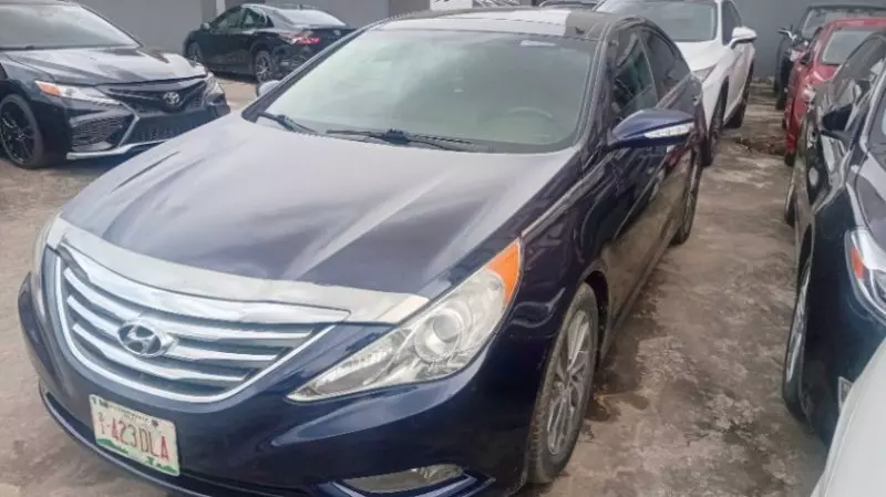 Hyundai Sonata   - 2014