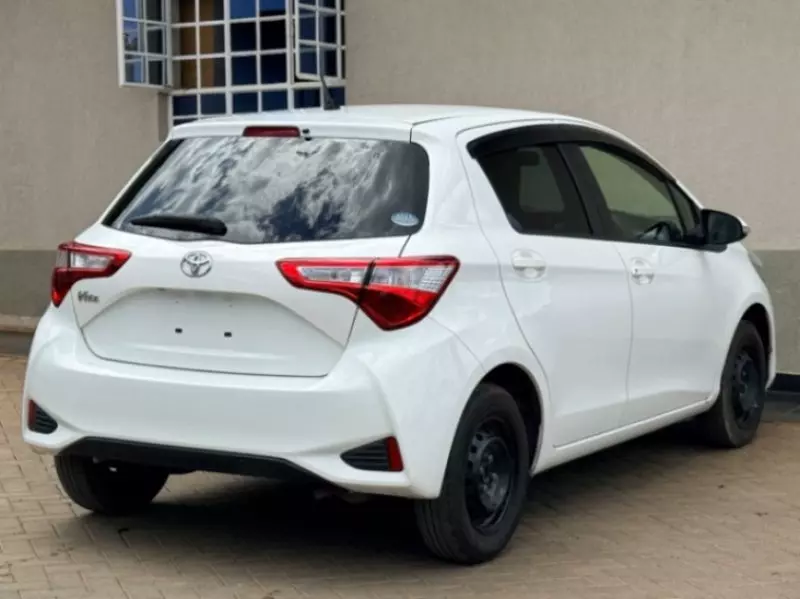 TOYOTA vitz hybrid   - 2019
