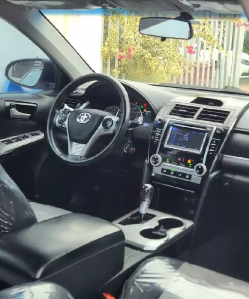 Toyota Camry - 2013