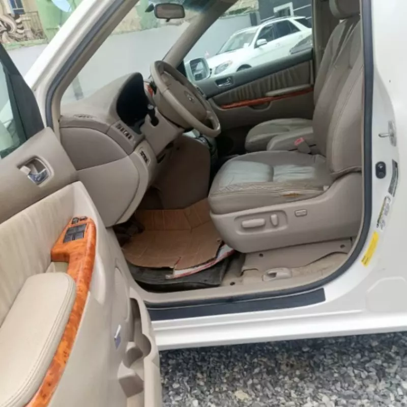 Toyota Sienna   - 2006