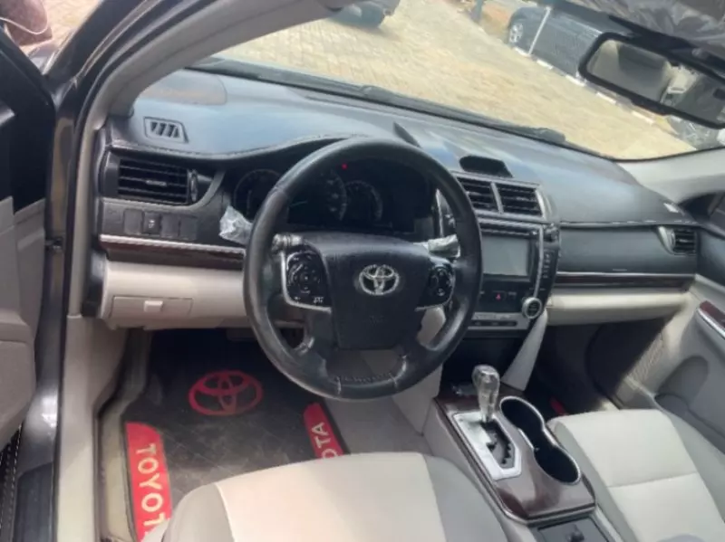TOYOTA Camry   - 2012