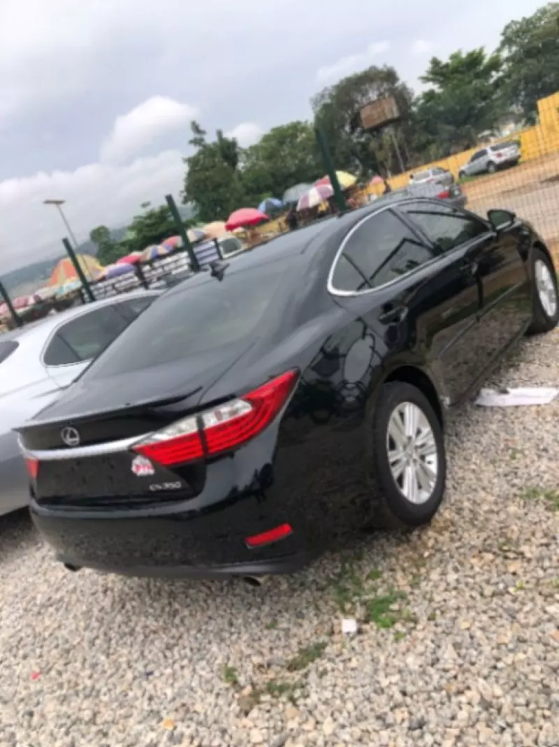 Lexus ES 350   - 2013