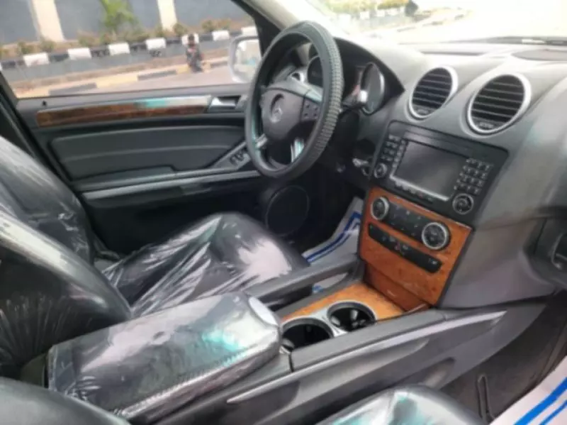 Mercedes-Benz ML 350   - 2005