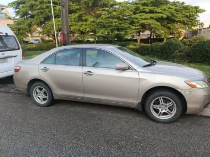 Toyota Camry   - 2008