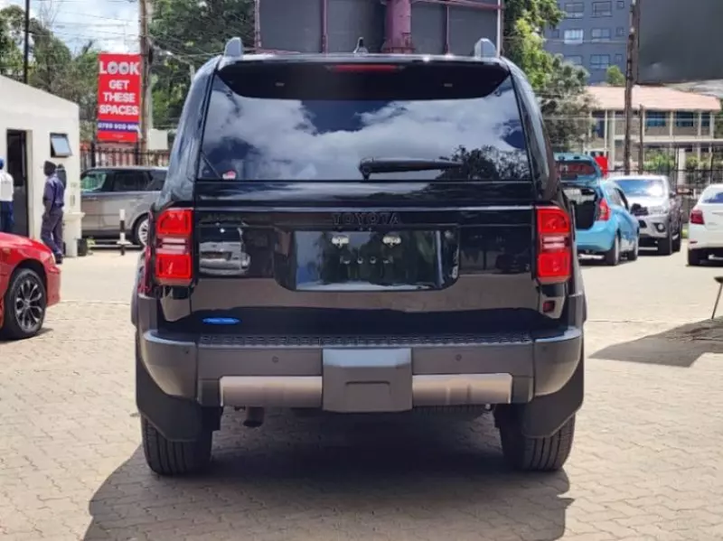 Toyota Landcruiser Prado   - 2024