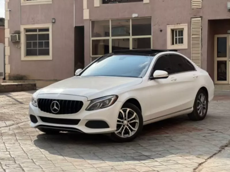 Mercedes-Benz C 300   - 2015