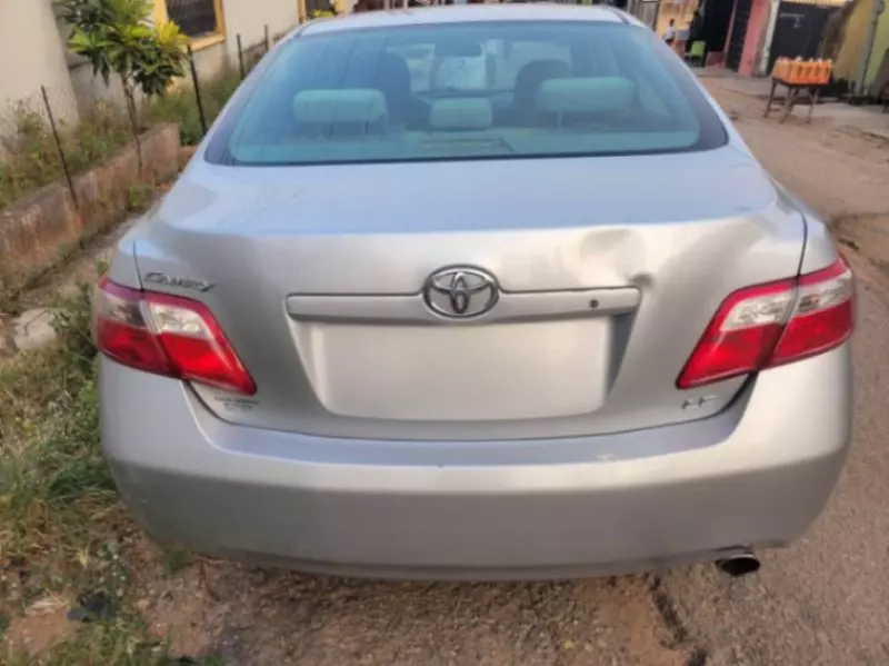 Toyota Camry   - 2007