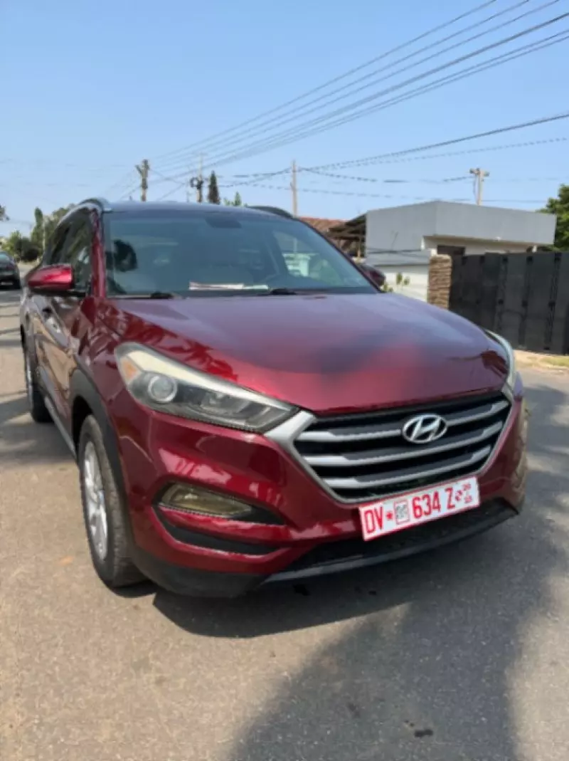 Hyundai Tucson   - 2017