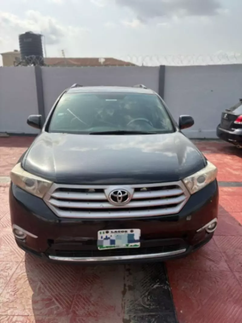 Toyota Highlander - 2012