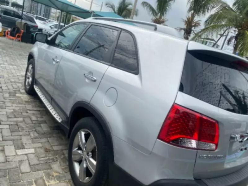 KIA Sorento   - 2013