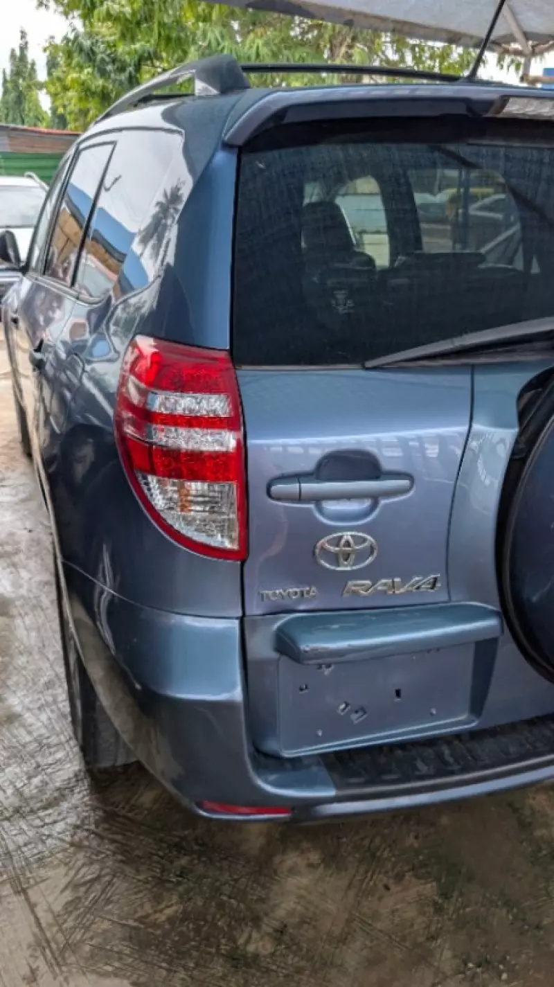 Toyota RAV 4   - 2009