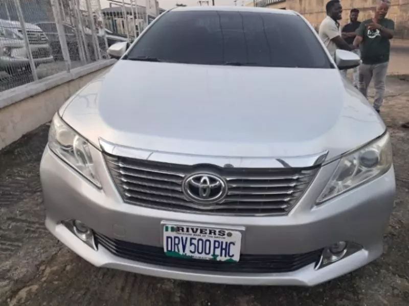 Toyota Camry   - 2014