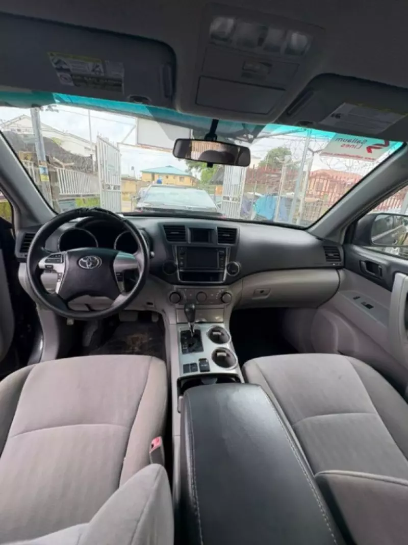 TOYOTA Highlander   - 2013