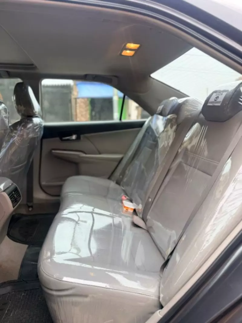 TOYOTA Camry   - 2012