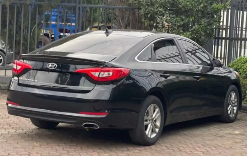 Hyundai Sonata   - 2015