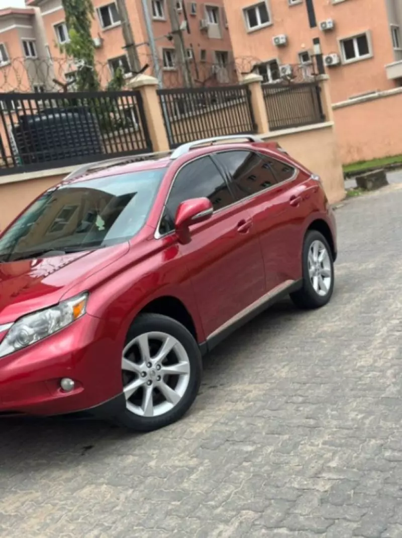 Lexus RX   - 2010