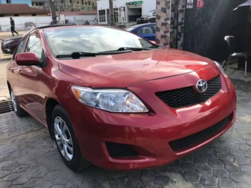 TOYOTA Corolla   - 2010
